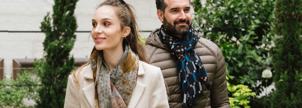 How to accessorize your look with a larger scarf￼