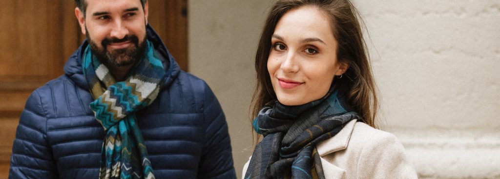 Artisanal scarves: Unique pieces for an authentic look