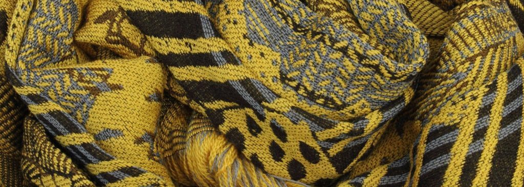 What to Do When a Wool Scarf Frays or Loses its Fibers?￼